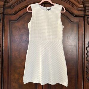 Theory Raneid K Sleeveless Dress Size 10 - White, A Line Fit & Flare